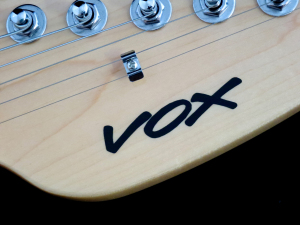 Vox Mark III – headstock logo