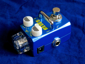 Hotone Skyline – Blues left