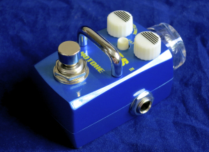 Hotone Skyline – Blues right