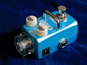 Hotone Skyline – Choir left