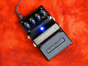 Digitech Hardwire Supernatural – angled w LED